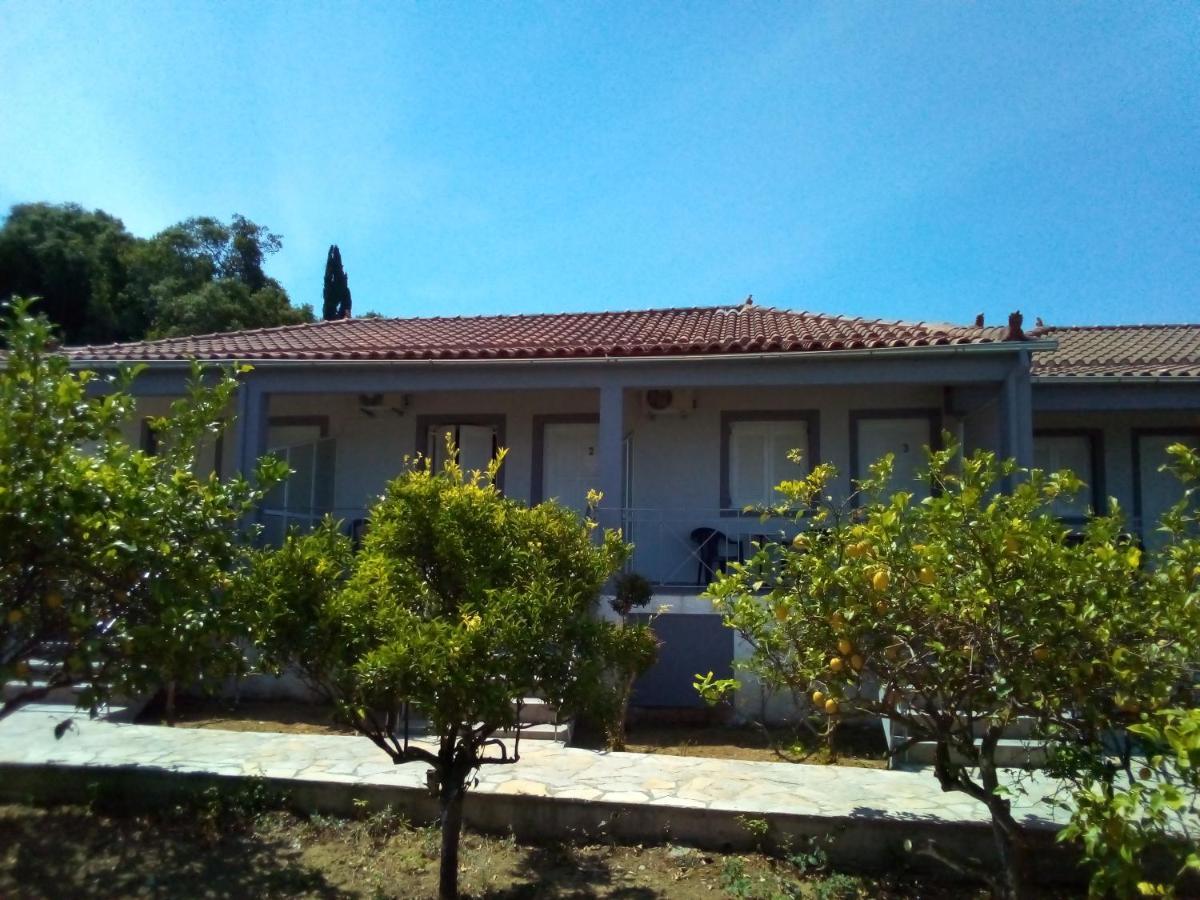Panorama Rooms Kastro-Kyllini Exterior photo