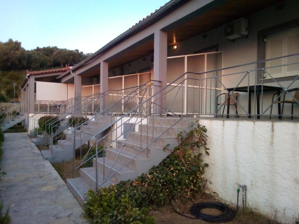 Panorama Rooms Kastro-Kyllini Exterior photo